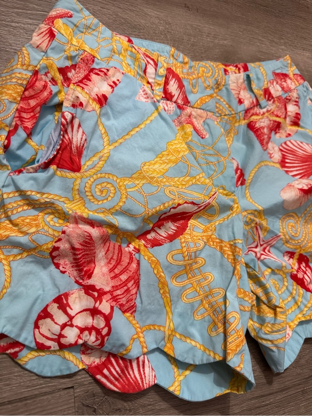 J. McLaughlin Light Blue Shorts with Coral Shell & Gold Rope Print - Picture 3 of 6